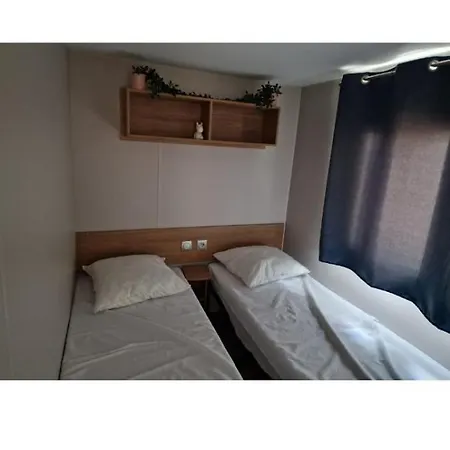 Mobil Confort Au Les Viviers, Cap Ferret